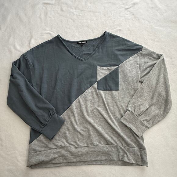 Steve Madden Tops - Steve‎ Madden Colorblock Sweatshirt Womens XL Blue Gray